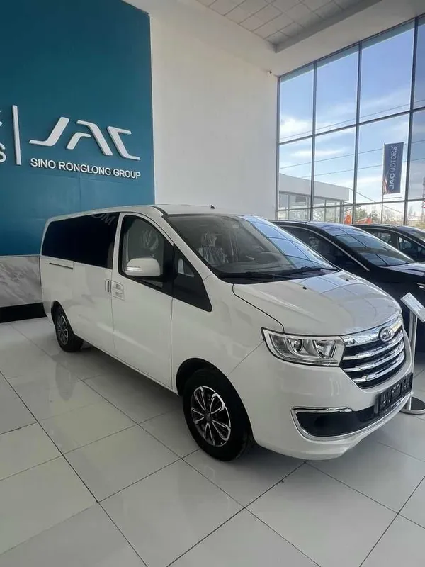 TAXI Jac M3 miniven 8+1 o‘rindiqli. UZB bo‘ylab avtotranspor xizmati.