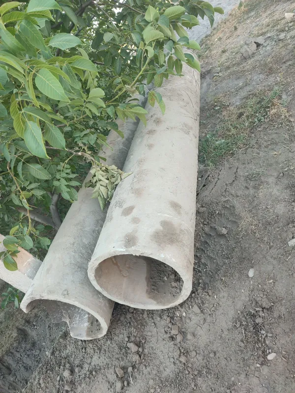 Beton quvur singan joyi shu rasmda ko'rsatilgan Beton quvur singan joyi shu rasmda ko'rsatilgan