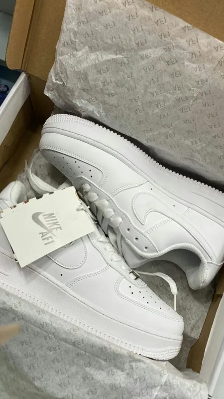 NIKE AF1 1 NIKE AF1 1