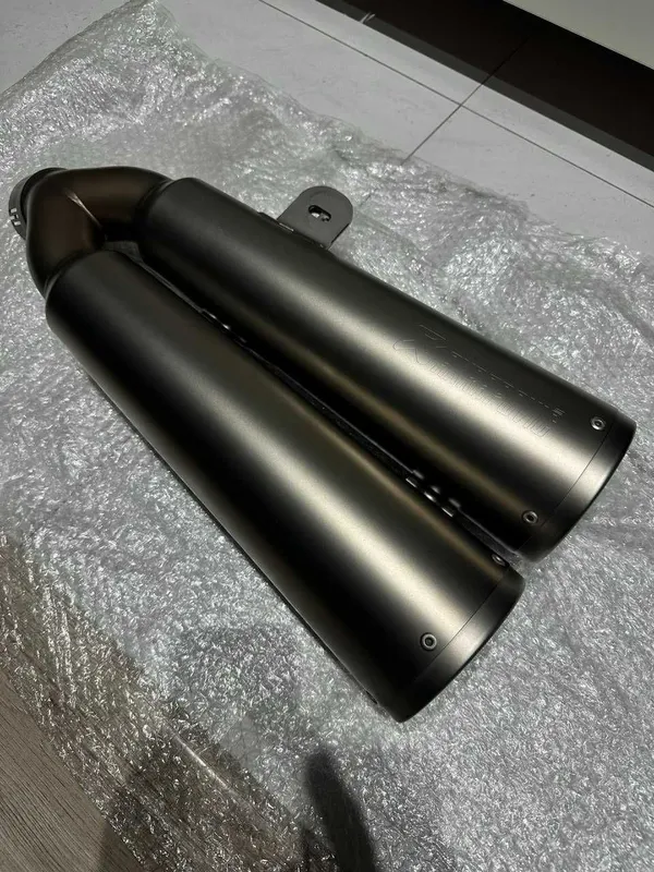 AKRAPOVIC выхлопная система BMW R nineT, 2022 — фото 1