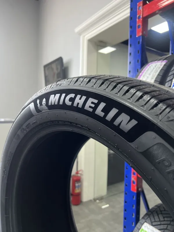 Michelin Мишлен 235/55 R19 Michelin Pilot Sport 5 Energy 6 Michelin Мишлен 235/55 R19 Michelin Pilot Sport 5 Energy 6
