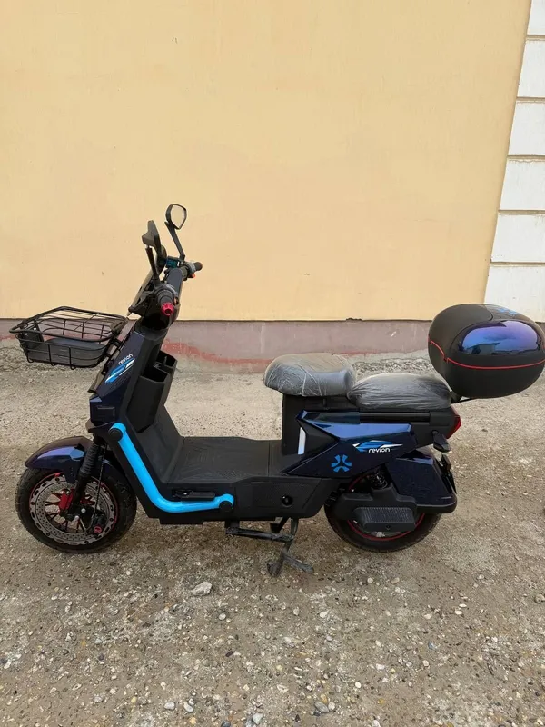 Продаётся скутер новый — фото 1