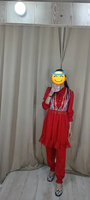 Платья продаются 2