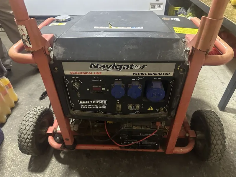 Генератор Navigator 7 Квт 6