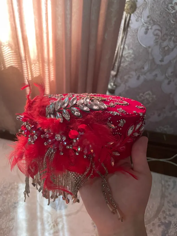 Продаётся платье с штанами — фото 1 Продаётся платье с штанами — фото 1