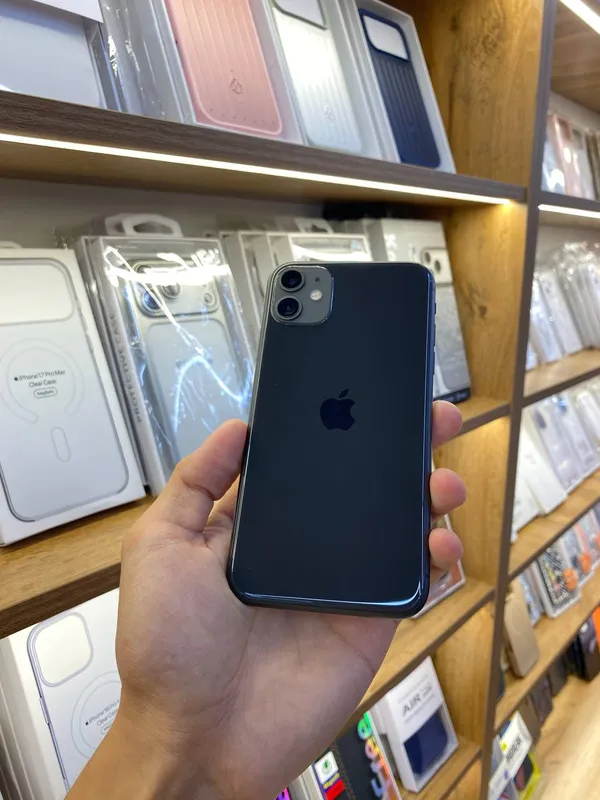 iPhone 11 64 GB (LL/A) iPhone 11 64 GB (LL/A)