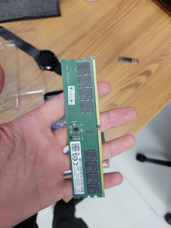 Samsung ddr5 6400Mhz 16gb — фото 1