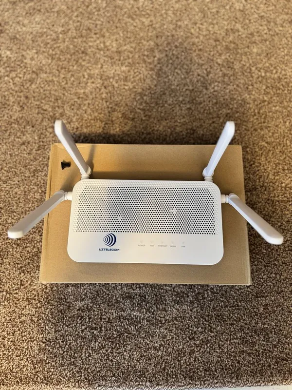 Huawei Gpon wifi Madem Model EG8247W5
