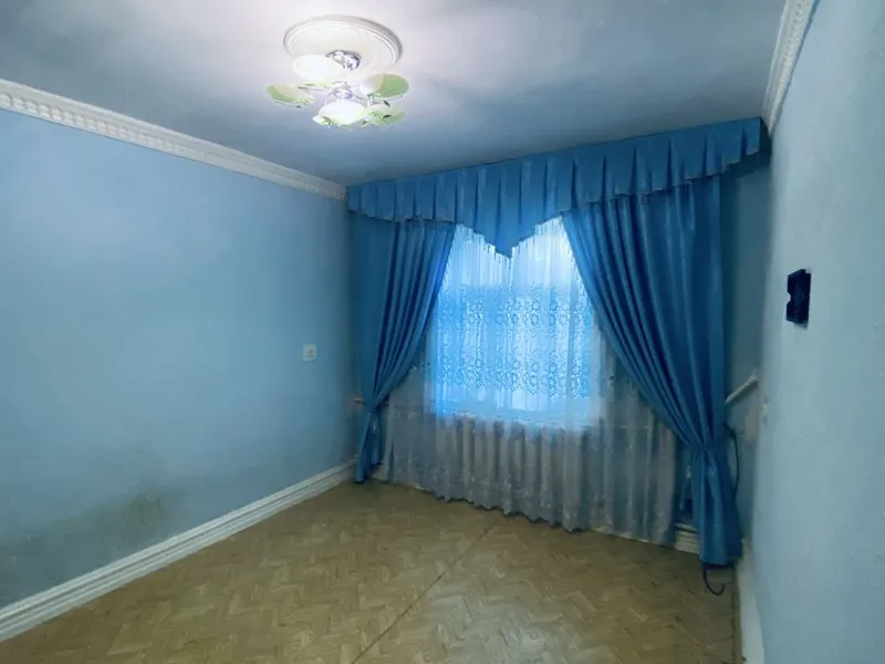 Shahar markazidan 4 xonali 84 kv uy sotiladi — фото 3