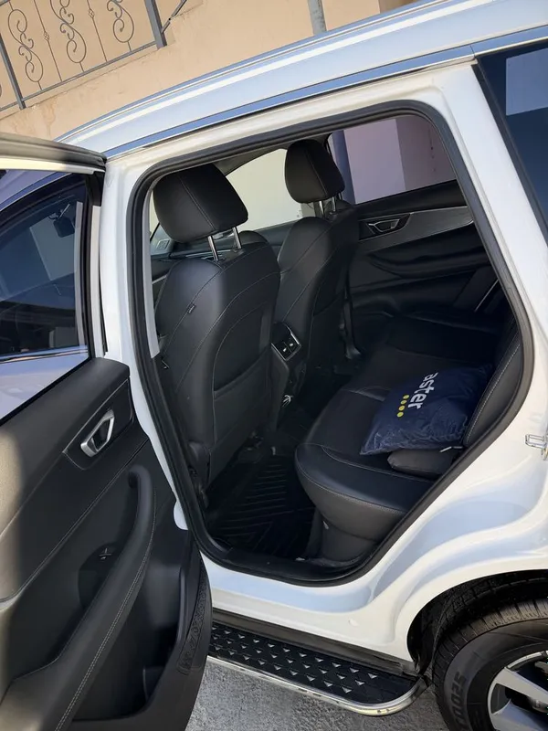 Продается CHERY белый чистый не битый 7 Продается CHERY белый чистый не битый 7