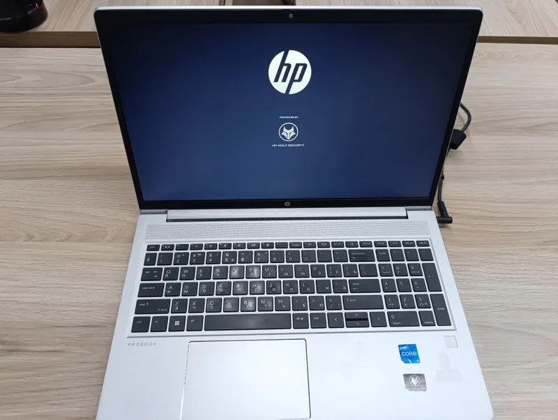Noutbuk (HP ProBook 450 G9) — фото 1