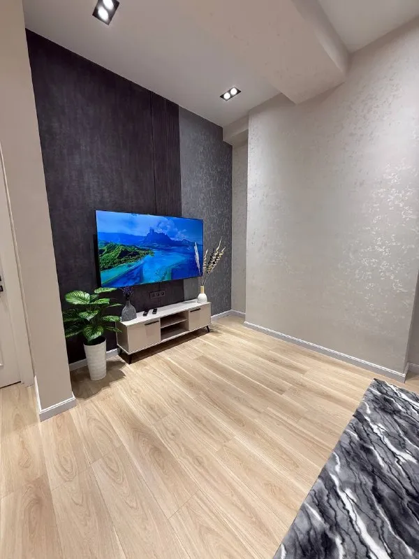 2 xonali kvartira, 66 m2, Yakkasaroy 7