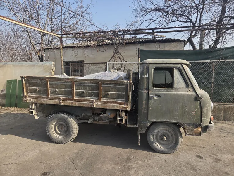 УВАЗ 25 самосвал