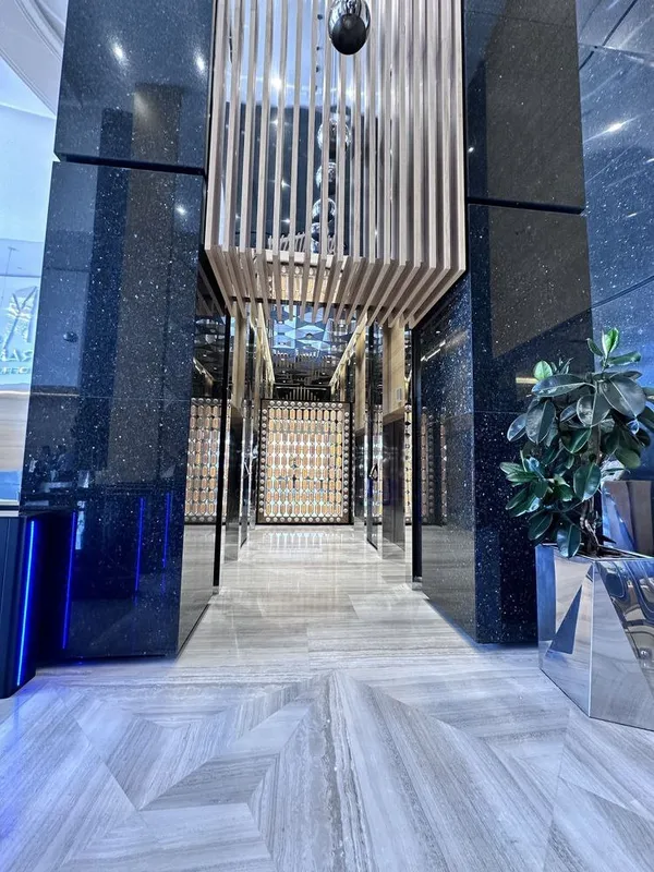Piramit Tower ЖКda 2 xonali burchak kvartira sotiladi (72 m²), ta’mirsiz, panoramali manzara 7