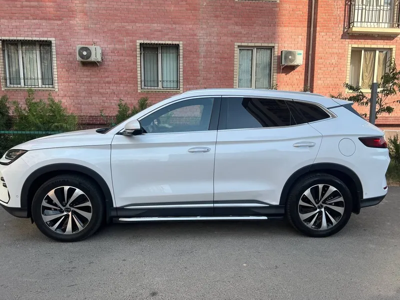 BYD song чемпион 2024й, 38000пробег, краска тозза, е 2 BYD song чемпион 2024й, 38000пробег, краска тозза, е 2