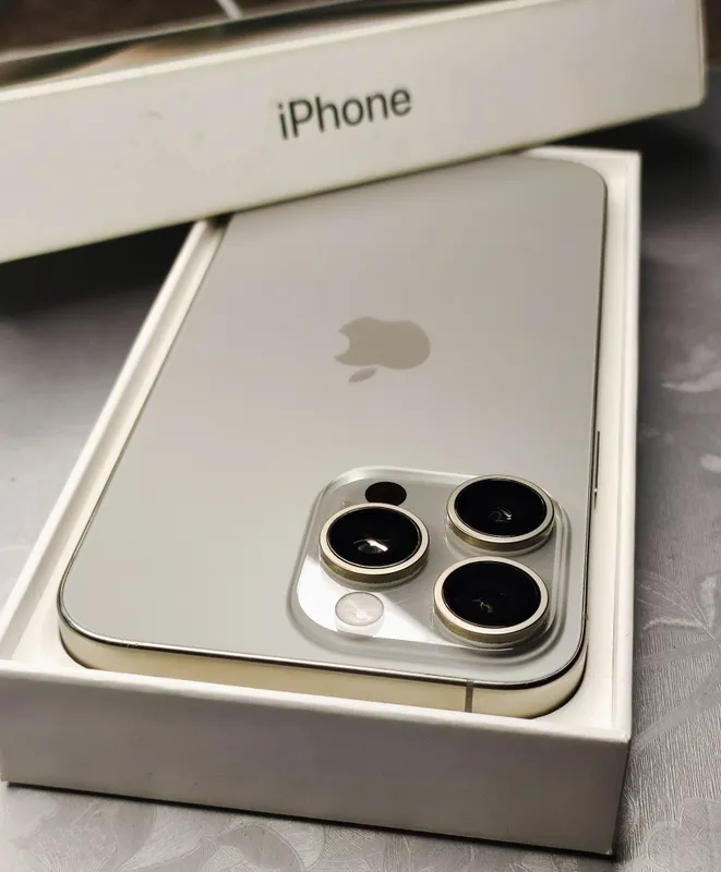 iPhone 15 Pro Max — фото 2