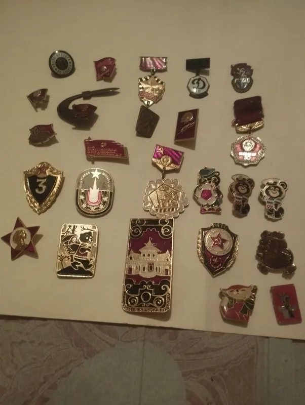 Продам значки СССР 1 Продам значки СССР 1