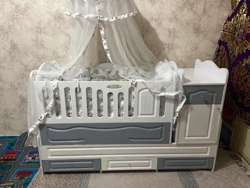 Детский кровать