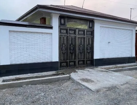Уй сотилади ховли