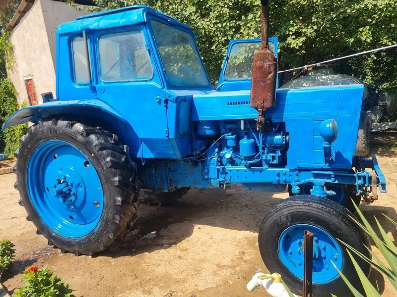 Traktor sotiladi , proseplari bilan 1