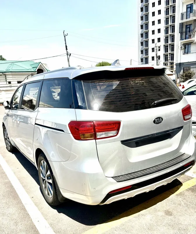 Kia Carnival дизель 2