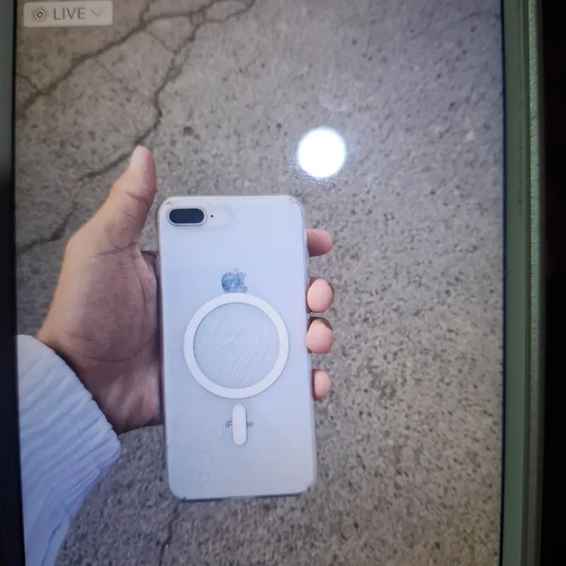 iPhone 8 Plus 2