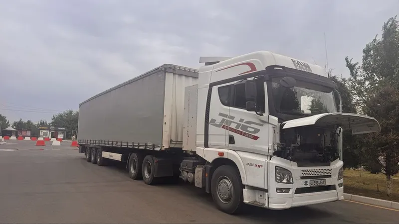 Faw tyagach 6x4 6 Faw tyagach 6x4 6