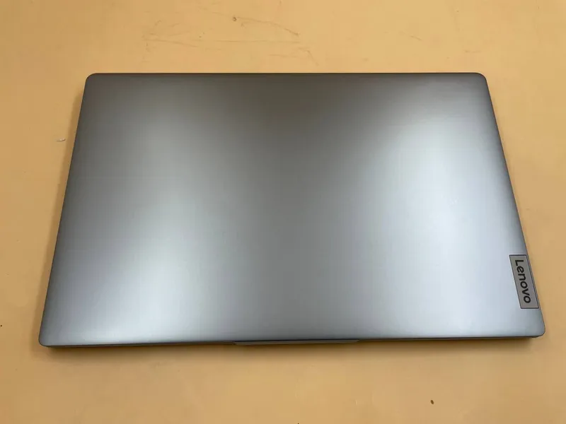 Lenovo IP Slim 3 15IRU8 4 Lenovo IP Slim 3 15IRU8 4
