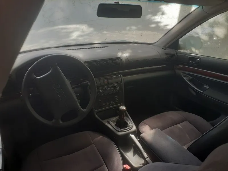 Audi A4 shu trushi sotiladi yurub trubdi 100% — фото 4