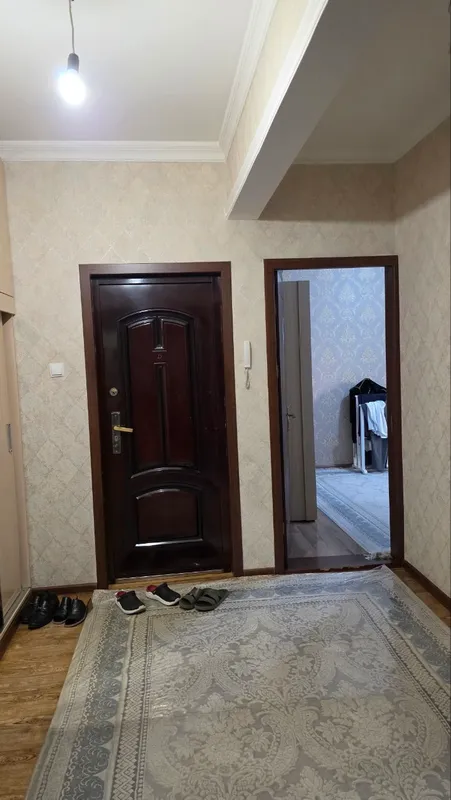 Продаётся 4-комнатная квартира, Сергели 6 5