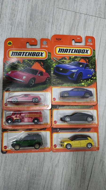 Original HotWheels kolleksion metall mashinkalar 2 Original HotWheels kolleksion metall mashinkalar 2