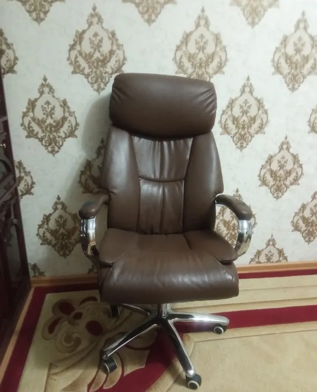 Rahbar kreslosi 3 Rahbar kreslosi 3