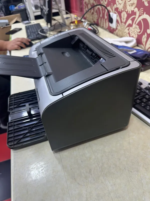 Принтер HP 2 Принтер HP 2