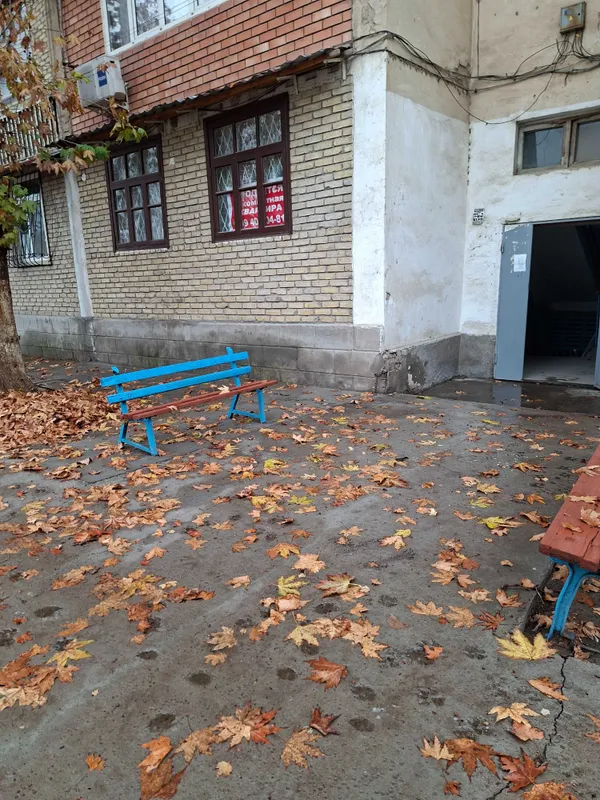 Продаётся 3-х комнатная квартира в городе Нурафшон