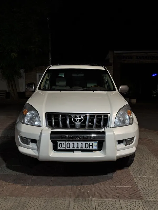 Toyota prado 120. 4 L