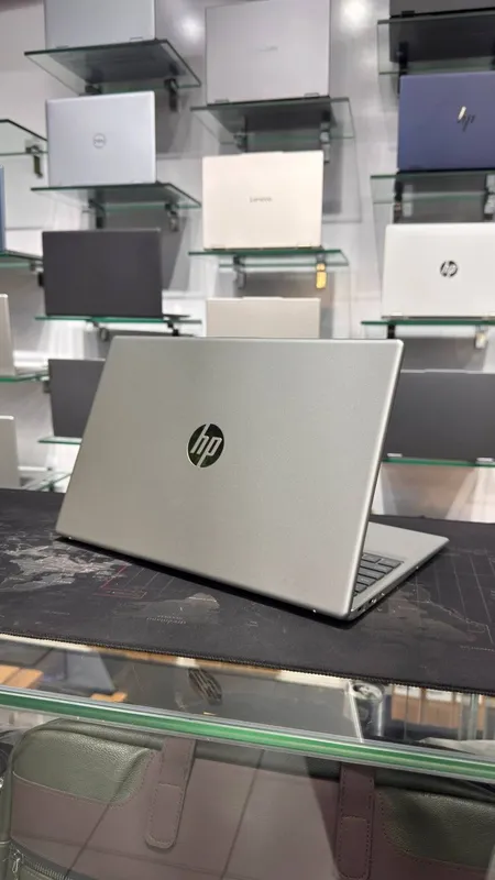 Hp Laptop core i3 2 Hp Laptop core i3 2