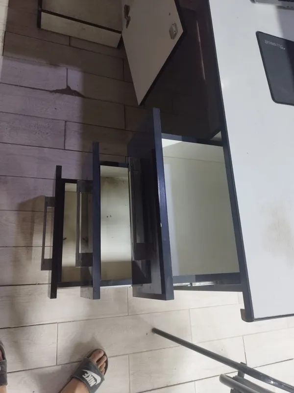 Bar sotiladi oq qora 2sm ga 120 sm eni 70 sm 4