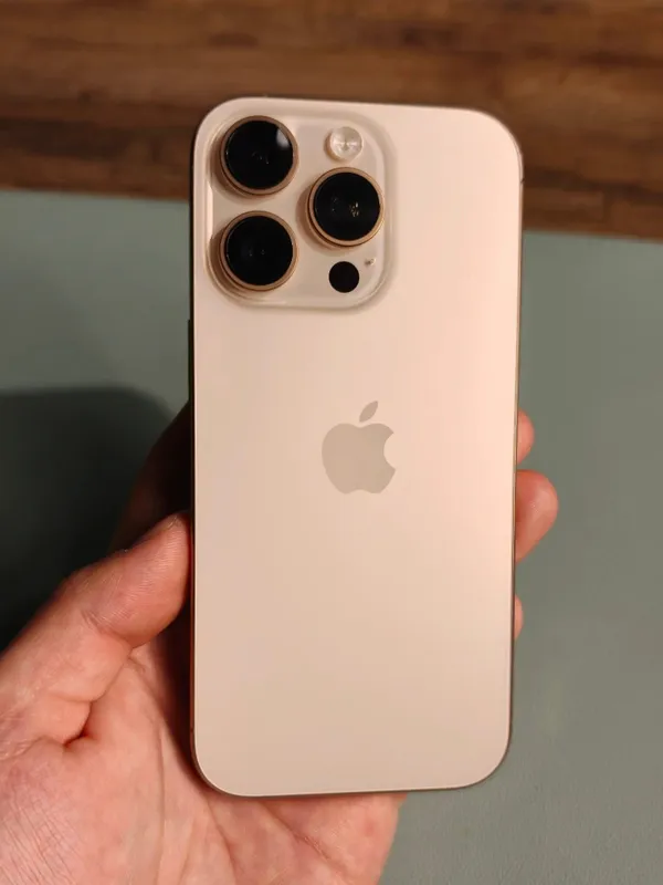iPhone 4 iPhone 4