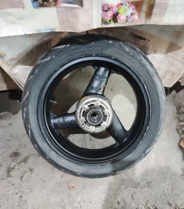 Продам колесо Kawasaki.