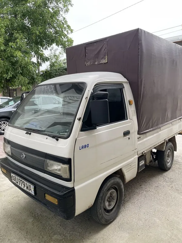 Labo sotiladi 2002yil