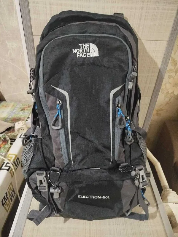 Продаю новый рюкзак THE NORTH FACE 50 L звоните смело 3