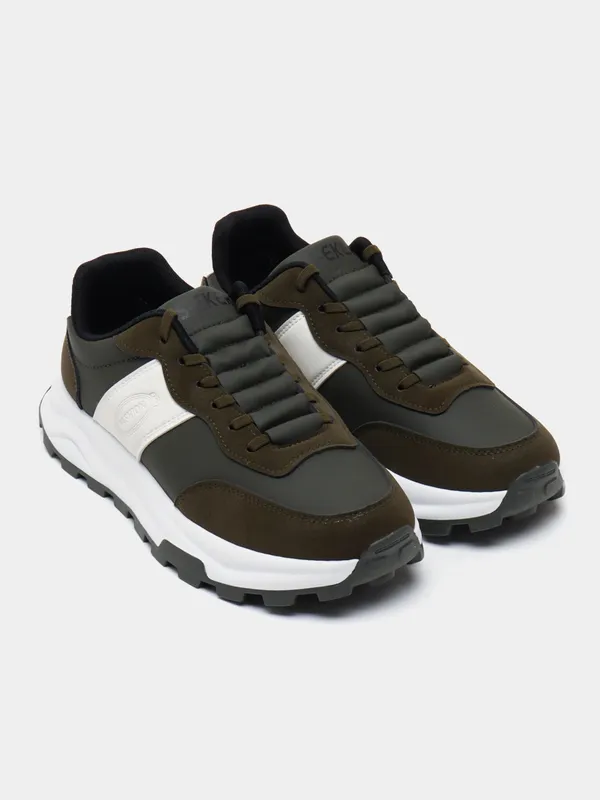 Krossovka FASHION (sneakers) erkaklar, yangi 3 Krossovka FASHION (sneakers) erkaklar, yangi 3