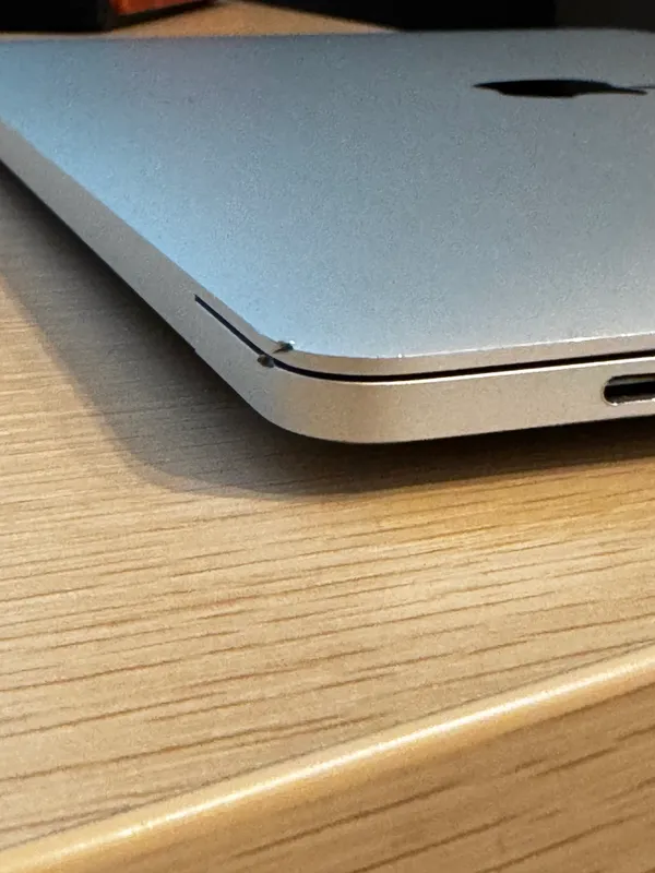 MacBook Pro M2 13, 16/256 8 MacBook Pro M2 13, 16/256 8