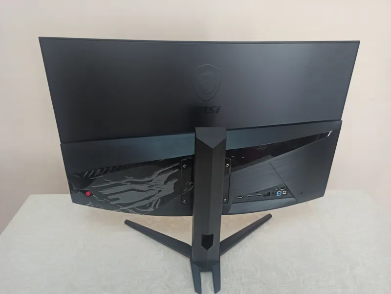 Монитор msi 31.5 (32) CURVED или обмен на ноутбук 2 Монитор msi 31.5 (32) CURVED или обмен на ноутбук 2