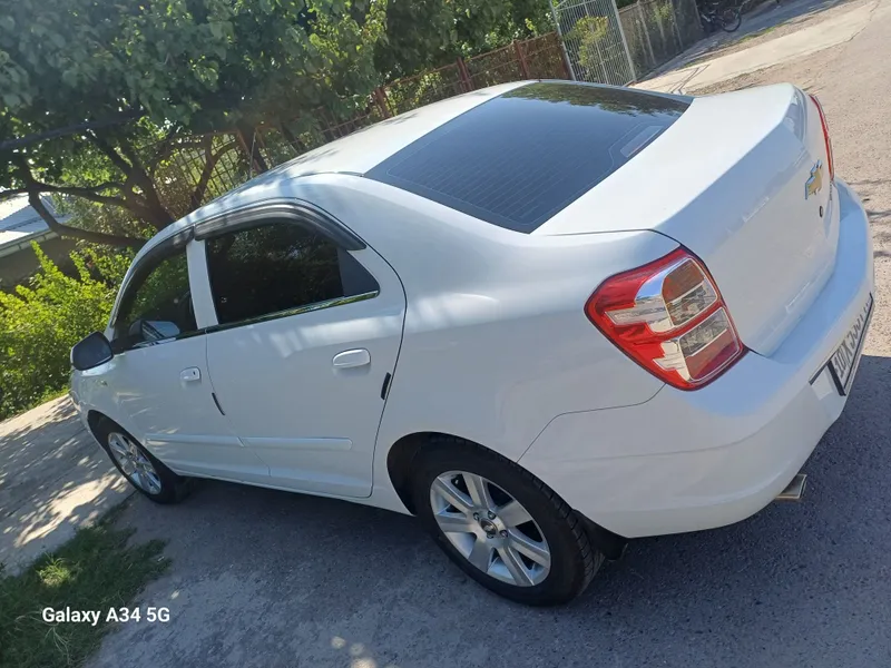 Chevrolet Cobalt 3