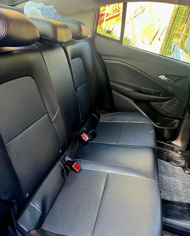 Chevrolet Onix Redline. (6AT) 5 Chevrolet Onix Redline. (6AT) 5