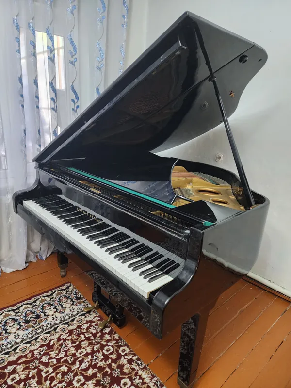 «Qizil Oktyabr» kabinet royali sotiladi 2 «Qizil Oktyabr» kabinet royali sotiladi 2