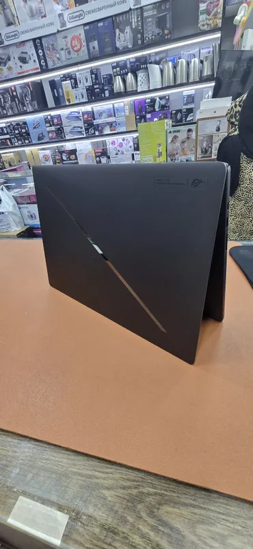 ASUS ROG Zephyrus G16 2