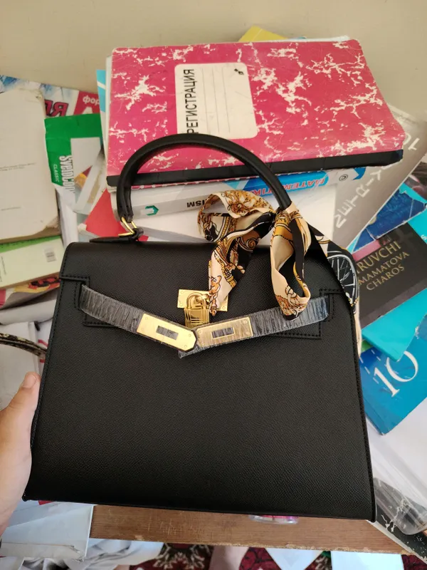 Hermes sumka yangi