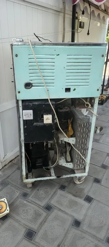 Frezer sotiladi, 380 v 6 Frezer sotiladi, 380 v 6